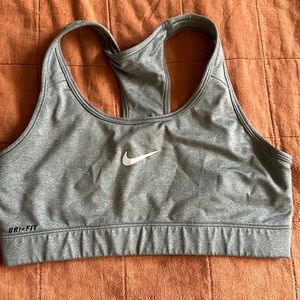 Sports bra